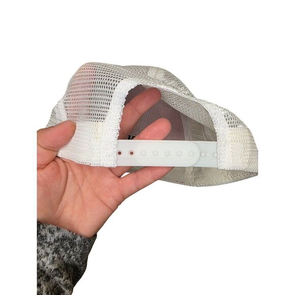 Captain Morgan Red & White Trucker Hat Adjustable Mesh Snapback Embroidered Logo - Picture 3 of 8